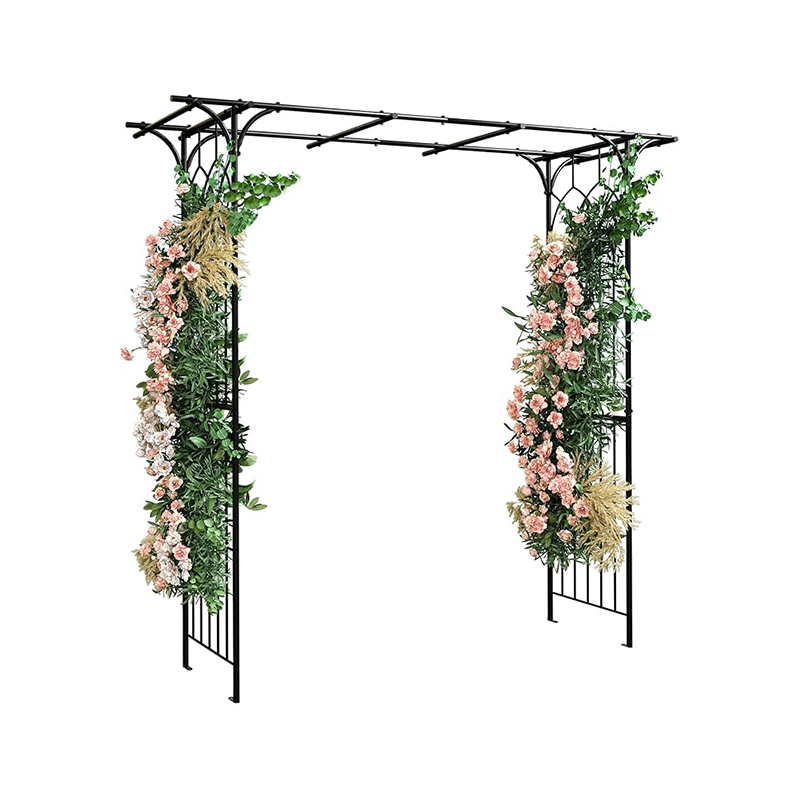 What is the effect of using black epoxy treated steel pipes on the durability of garden arch trellis?